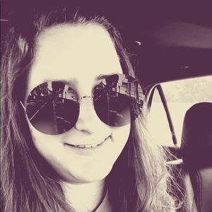 Meet your Posher, Kaylee